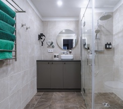 DELUXE 2 в Yard Residence