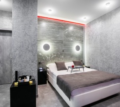 Room 2 в Capslock
