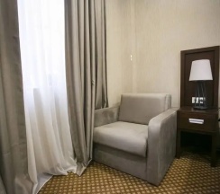 Трёхместный номер Стандарт в Hotel&Suite AinLan