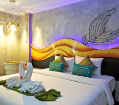 Двухместный номер Premier двуспальная кровать в Baan Kamala Fantasea Hotel