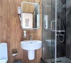 Двухместный люкс двуспальная кровать в Ессентуки