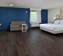 Двухместный номер Standard двуспальная кровать в Spark by Hilton Dallas Market Center