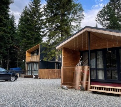 Двухэтажный коттедж в Архыз