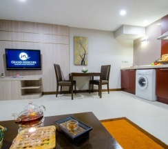 Семейный люкс в Grand Asoke Suites Boutique Residence