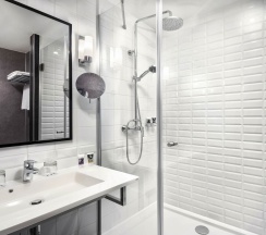 Двухместный номер Privilege двуспальная кровать в Mercure Budapest City Center Hotel
