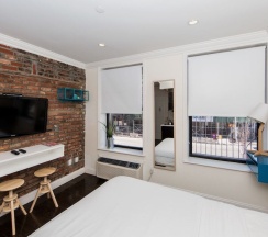 Двухместный номер Standard двуспальная кровать в East Village Hotel
