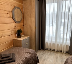 Апартаменты вместимостью 2+2 2 этаж (№7) в Сибирский