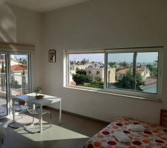 Студия с видом на море в Limassol sea view studio