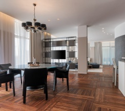 Royal Garden Suite в Crystal House Suite Hotel&SPA