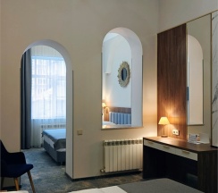 3 этаж I Четырехместный с  двуспальными кроватями в Марис