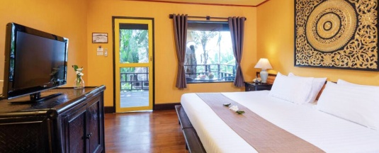 Двухместный номер Deluxe с видом на сад двуспальная кровать в Baan Krating Phuket Resort