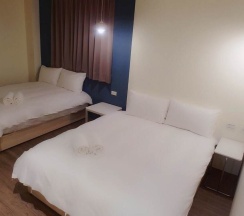 Четырёхместный номер Classic в Feng Jia Tonight Hostel