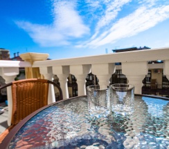 Двухместный номер Standard с балконом двуспальная кровать в Mango