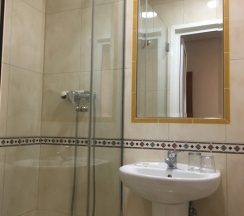 Двухместный номер Standard 2 отдельные кровати в Hostal Conchita Legazpi