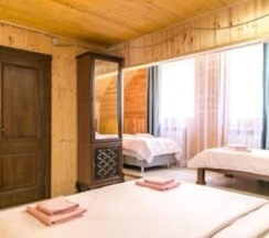 8-местный коттедж стандарт с балконом в Элам