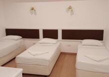 Двухместный номер Standard 2 отдельные кровати в Royal Garden Home Hotel