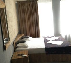 Трёхместный Люкс с кухней с красивым видом из окна в Александров