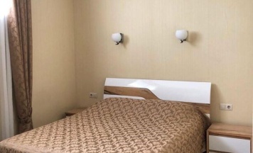 Стандратный двухместный номер с двуспальной кроватью в Uragi