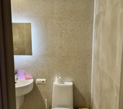 Трёхместный номер Economy с балконом в Maryslav