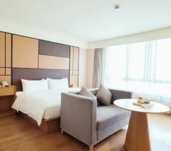 Двухместный номер Business (двуспальная кровать) в JI Hotel Lujiazui Babaiban