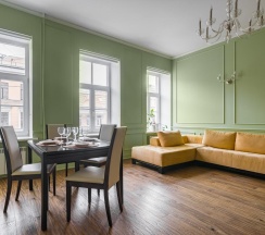 3-комнатные апартаменты улучшенные LetYourFlat “Toscana” гостиная 32м2 в Letyourflat (Лэтюфлэт) на набережной канала Грибоедова 117