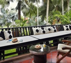 Двухместный Anantara люкс с видом на сад двуспальная кровать в Anantara Hua Hin Resort