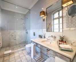Двухместный номер Standard двуспальная кровать в The Drisco Hotel Tel Aviv - Relais & Chateaux