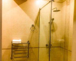 Четырёхместный семейный номер Deluxe в Рандеву
