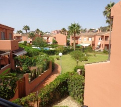 Коттедж с 4 комнатами в Manilva Beach 97