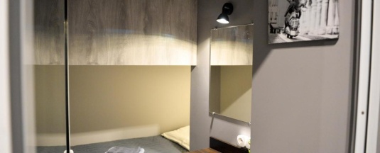 Номер стандарт с 1 односпальной кроватью (без окна) в Shelterz