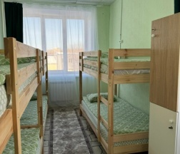 Шестиместный номер с двухъярусными кроватями 204 в Уютный дом