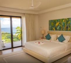Вилла с бассейном с 4 комнатами в Valmer Resort