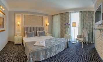 Двухместный Suite with Sofa двуспальная кровать в Kazzhol Astana