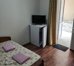 Трёхместный номер Standard с балконом в Гостевой дом