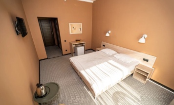 Двухместный номер Standard с балконом двуспальная кровать в Гагра