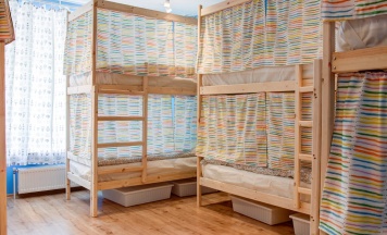 Кровать в общем номере (мужской номер) в Jazz HostelPskov