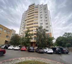 3-комнатные апартаменты улучшенные в Сутки26 на улице Дунаевского