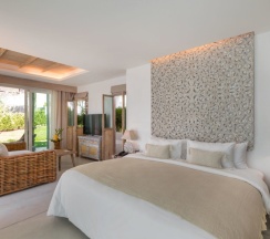Люкс Pool Access в Eden Beach Khaolak Resort and Spa A Lopesan Collection Hotel