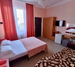 3 местный номер Делюкс в Петрович