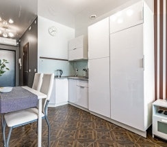 Париж на Малышева, 42а в Apartments Home Hotel