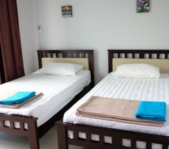Кровать в общем номере в Mae-Porn Hostel