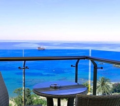 Одноместный номер Deluxe с видом на море двуспальная кровать в Azura Deluxe Resort & Spa
