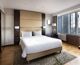 Стандартный номер Делюкс с двуспальной кроватью не видовой в Krasnodar Marriott Hotel