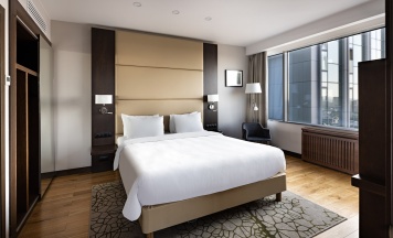 Стандартный номер Делюкс с двуспальной кроватью не видовой в Krasnodar Marriott Hotel