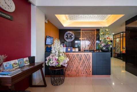Ранонг: Отель The Iconic Hotel