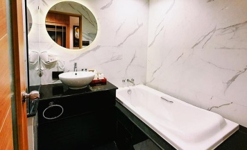 Двухместная вилла Seaside Wing Deluxe рядом с пляжем двуспальная кровать в Kacha Resort and Spa Koh Chang