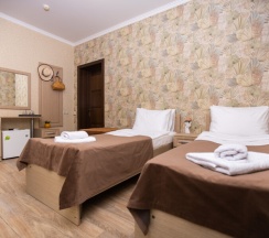 Стандарт 3-местный с двумя раздельными кроватями и балконом в Джульетта