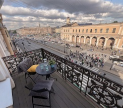 Джуниор Делюкс с балконом в Home Aparts