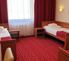 Трёхместный номер Standard в Diana Club Hotel
