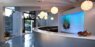 Анахайм: Отель Howard Johnson by Wyndham Anaheim Hotel and Water Playground